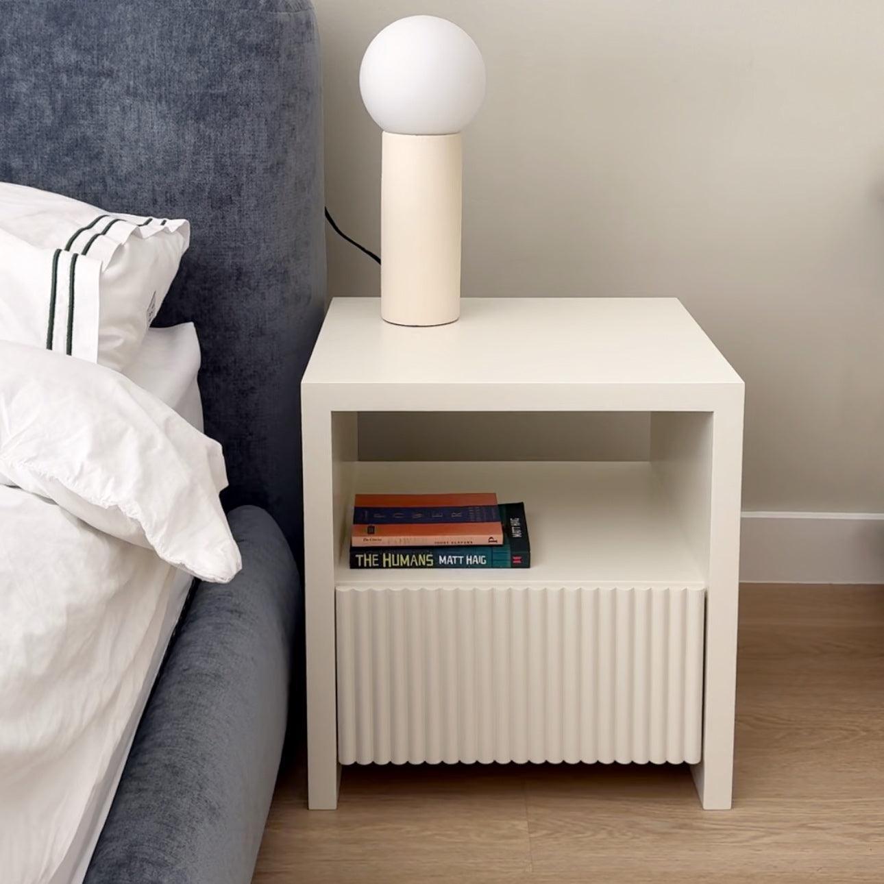 Box Coli Bedside Table